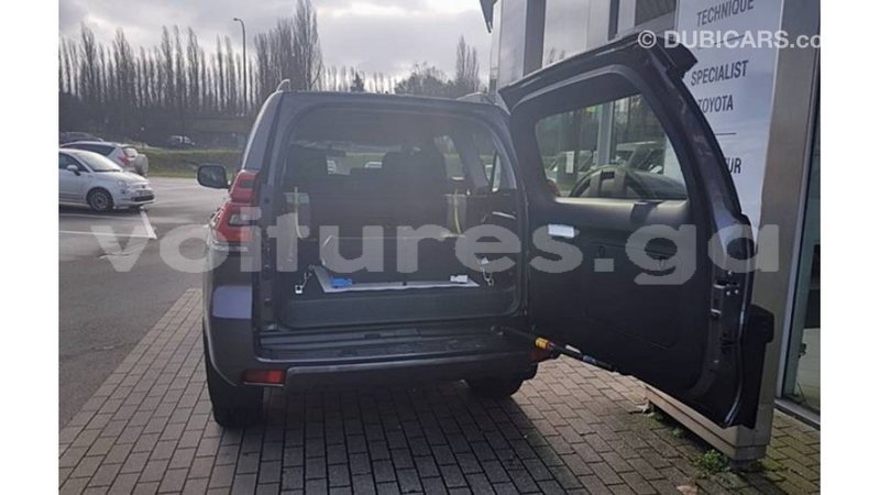 Big with watermark toyota prado estuaire import dubai 6197