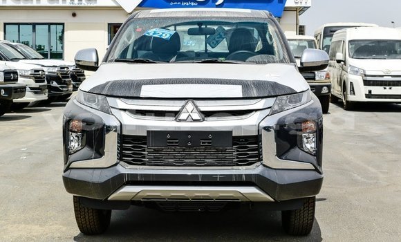 Acheter Import Voiture Mitsubishi L200 Noir à Import - Dubai, Estuaire Acheter Import Voiture Mitsubishi L200 Noir à Import - Dubai, Estuaire