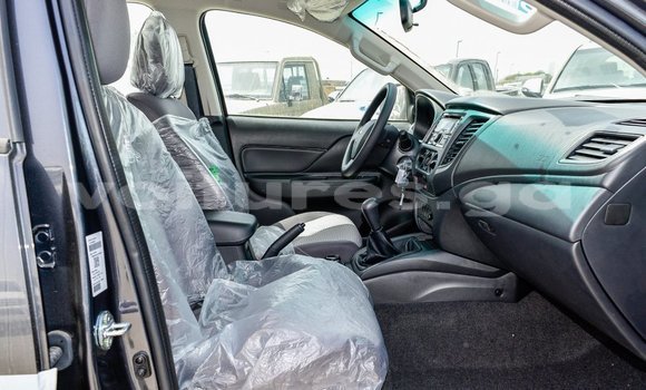 Acheter Import Voiture Mitsubishi L200 Noir à Import - Dubai, Estuaire Acheter Import Voiture Mitsubishi L200 Noir à Import - Dubai, Estuaire