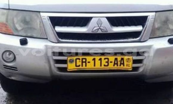 Sayi Na hannu Mitsubishi Pajero Azurfa Mota in Libreville a estuary Sayi Na hannu Mitsubishi Pajero Azurfa Mota in Libreville a estuary