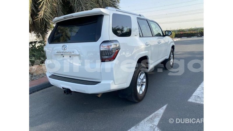 Big with watermark toyota hiace estuaire import dubai 6204