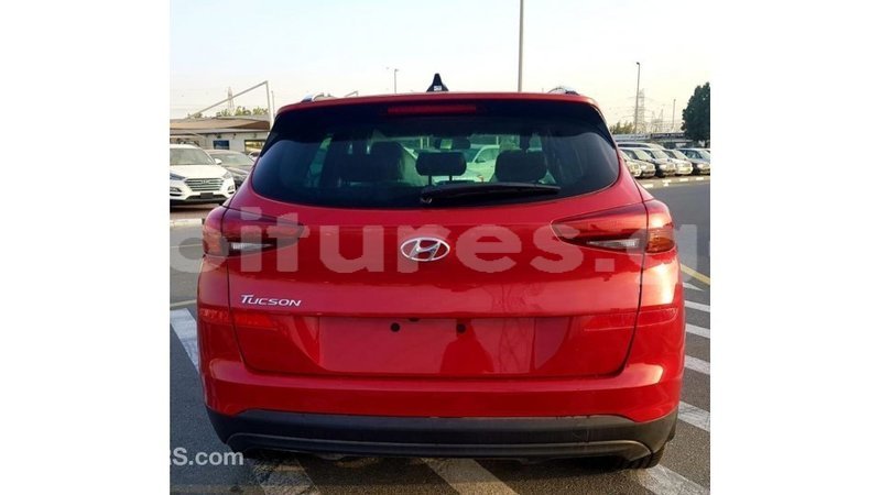 Big with watermark hyundai tucson estuaire import dubai 6207