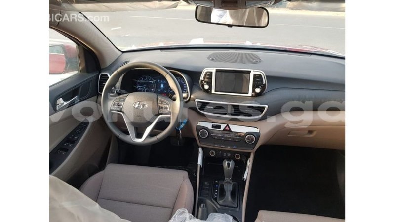 Big with watermark hyundai tucson estuaire import dubai 6207