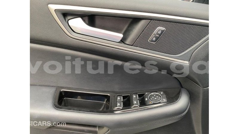 Big with watermark ford edge estuaire import dubai 6212