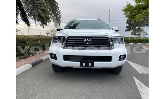 Acheter Import Voiture Toyota Sequoia Blanc à Import - Dubai, Estuaire Acheter Import Voiture Toyota Sequoia Blanc à Import - Dubai, Estuaire