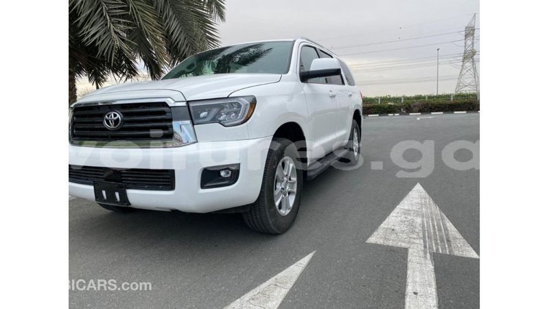 Big with watermark toyota sequoia estuaire import dubai 6213