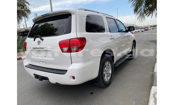 Acheter Import Voiture Toyota Sequoia Blanc à Import - Dubai, Estuaire Acheter Import Voiture Toyota Sequoia Blanc à Import - Dubai, Estuaire