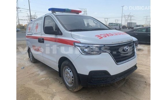 Acheter Import Utilitaire Hyundai Chorus Blanc à Import - Dubai, Estuaire Acheter Import Utilitaire Hyundai Chorus Blanc à Import - Dubai, Estuaire