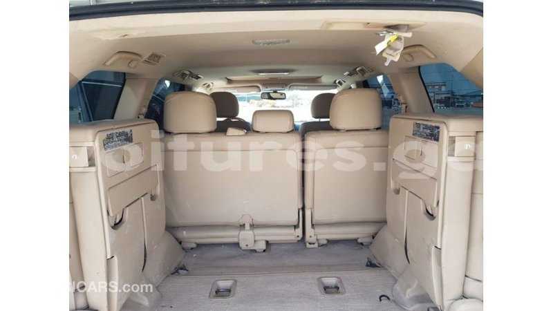 Big with watermark toyota land cruiser estuaire import dubai 6220