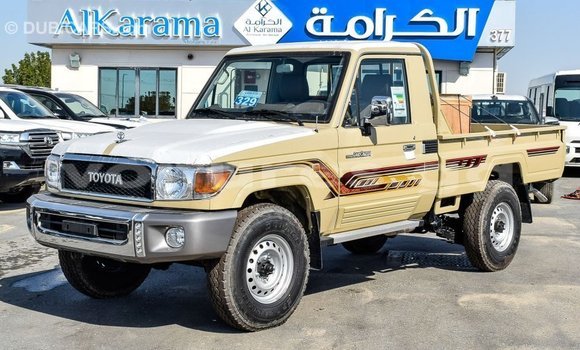 Acheter Import Voiture Toyota Land Cruiser Beige à Import - Dubai, Estuaire Acheter Import Voiture Toyota Land Cruiser Beige à Import - Dubai, Estuaire