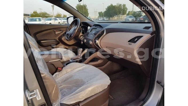 Big with watermark hyundai tucson estuaire import dubai 6226