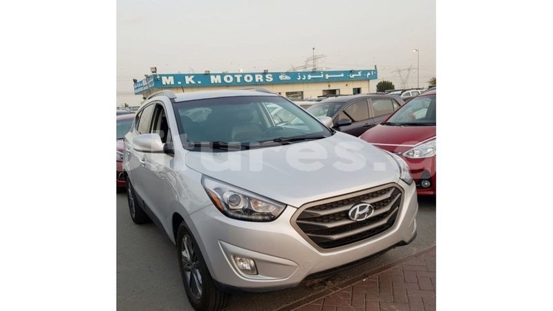 Big with watermark hyundai tucson estuaire import dubai 6228