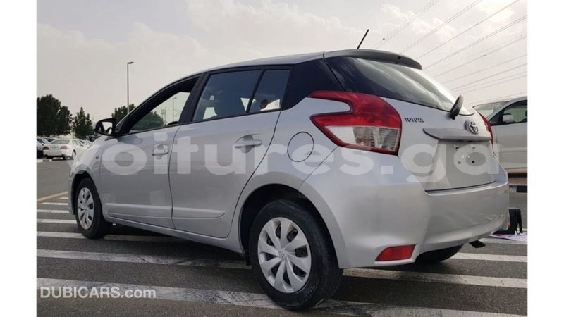 Big with watermark toyota yaris estuaire import dubai 6231