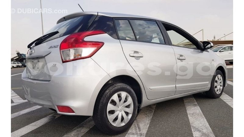 Big with watermark toyota yaris estuaire import dubai 6231