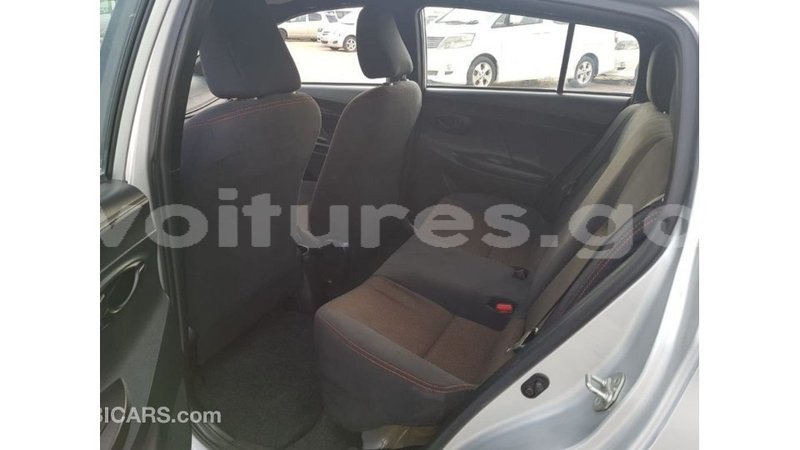 Big with watermark toyota yaris estuaire import dubai 6231