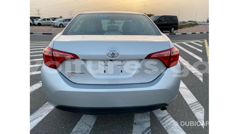 Big with watermark toyota corolla estuaire import dubai 6236