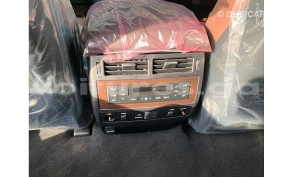 Acheter Import Voiture Toyota Land Cruiser Noir à Import - Dubai, Estuaire Acheter Import Voiture Toyota Land Cruiser Noir à Import - Dubai, Estuaire