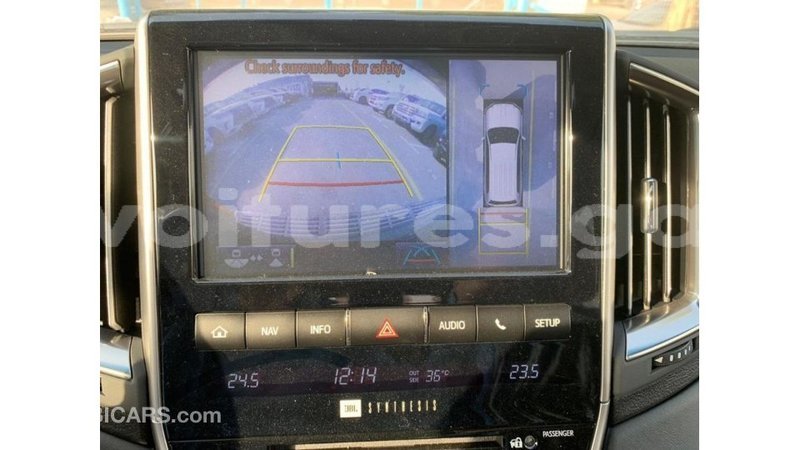 Big with watermark toyota land cruiser estuaire import dubai 6244