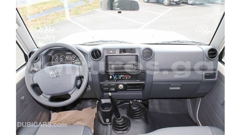 Big with watermark toyota land cruiser estuaire import dubai 6246