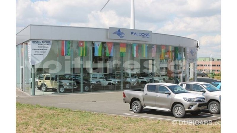Big with watermark toyota land cruiser estuaire import dubai 6246