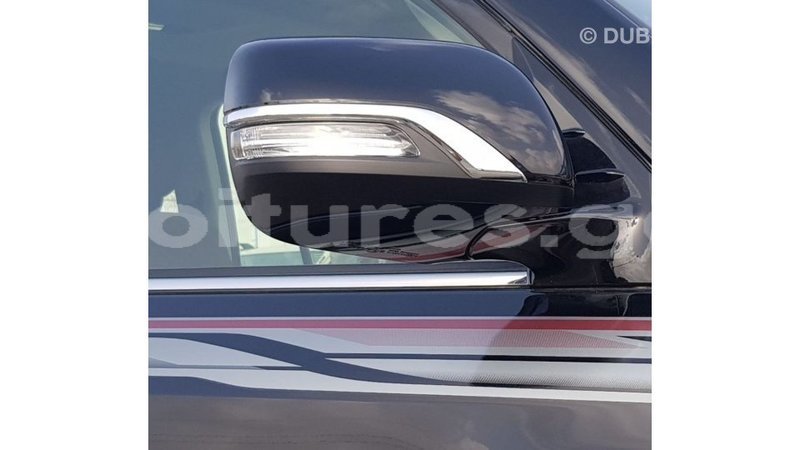 Big with watermark toyota land cruiser estuaire import dubai 6249