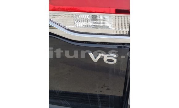Acheter Import Voiture Toyota Land Cruiser Noir à Import - Dubai, Estuaire Acheter Import Voiture Toyota Land Cruiser Noir à Import - Dubai, Estuaire