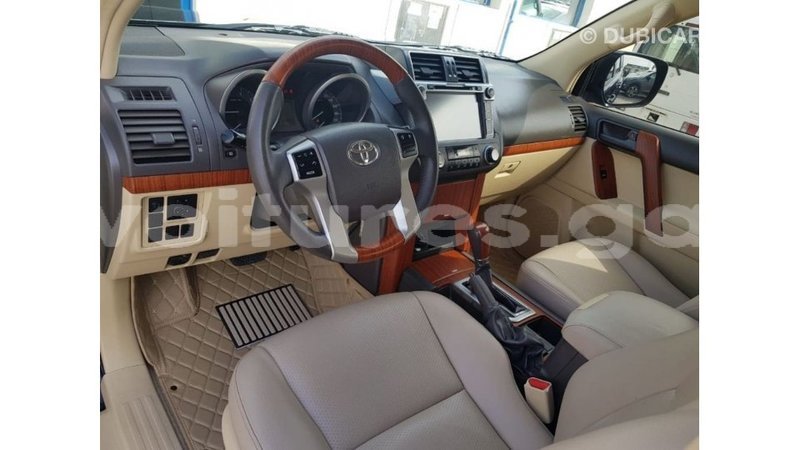 Big with watermark toyota prado estuaire import dubai 6250