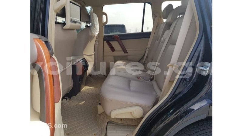 Big with watermark toyota prado estuaire import dubai 6250