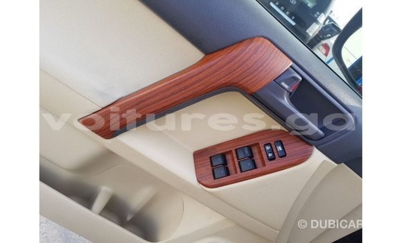 Acheter Import Voiture Toyota Prado Noir à Import - Dubai, Estuaire Acheter Import Voiture Toyota Prado Noir à Import - Dubai, Estuaire