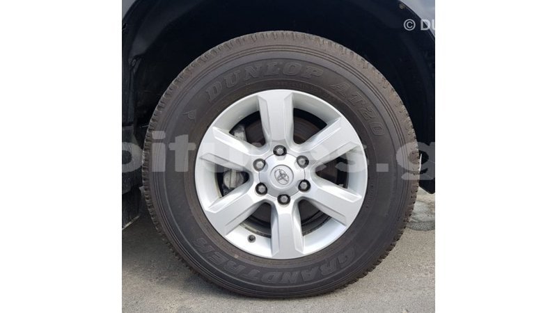 Big with watermark toyota prado estuaire import dubai 6250