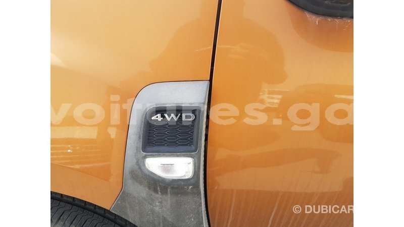 Big with watermark renault 19 estuaire import dubai 6252