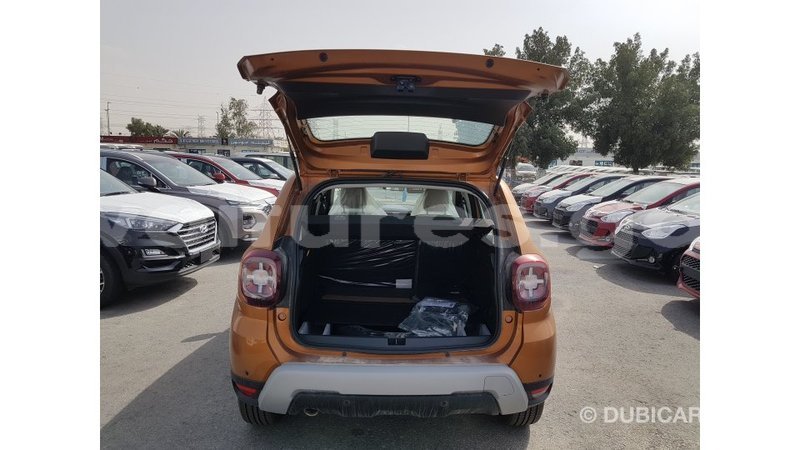 Big with watermark renault 19 estuaire import dubai 6252