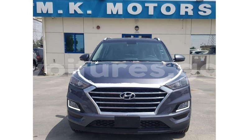 Big with watermark hyundai tucson estuaire import dubai 6253