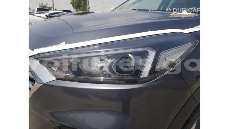 Big with watermark hyundai tucson estuaire import dubai 6253