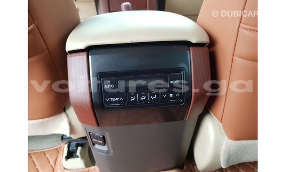 Acheter Import Voiture Toyota Prado Blanc à Import - Dubai, Estuaire Acheter Import Voiture Toyota Prado Blanc à Import - Dubai, Estuaire