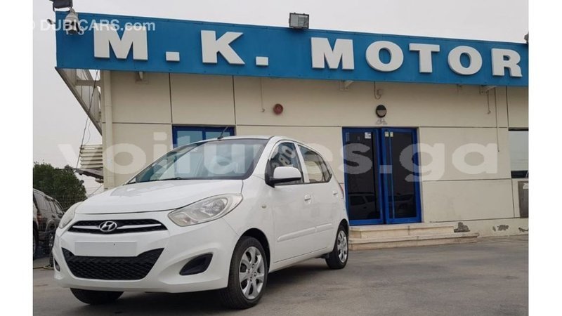 Big with watermark hyundai i10 estuaire import dubai 6255