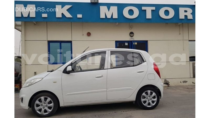 Big with watermark hyundai i10 estuaire import dubai 6255