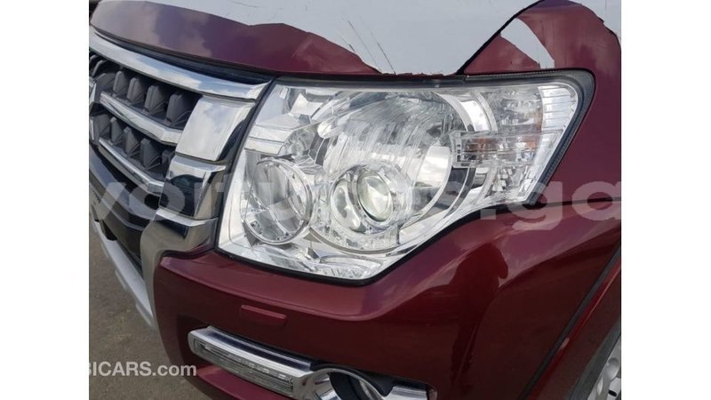 Big with watermark mitsubishi pajero estuaire import dubai 6258