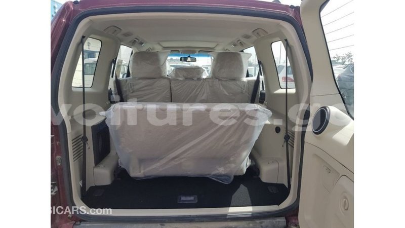 Big with watermark mitsubishi pajero estuaire import dubai 6258