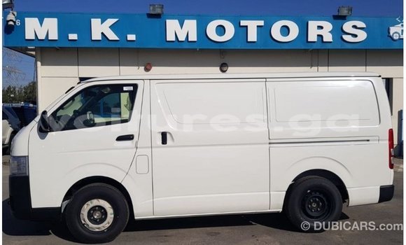 Acheter Import Voiture Toyota Hiace Blanc à Import - Dubai, Estuaire Acheter Import Voiture Toyota Hiace Blanc à Import - Dubai, Estuaire