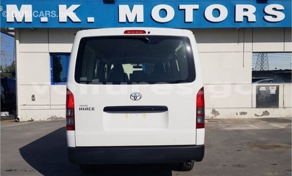 Acheter Import Voiture Toyota Hiace Blanc à Import - Dubai, Estuaire Acheter Import Voiture Toyota Hiace Blanc à Import - Dubai, Estuaire