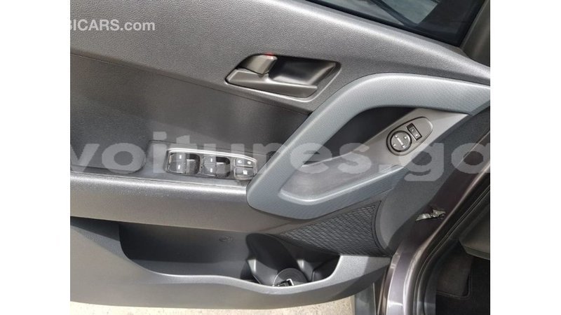 Big with watermark hyundai creta estuaire import dubai 6265