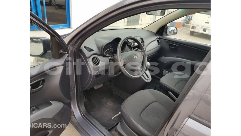 Big with watermark hyundai i10 estuaire import dubai 6268