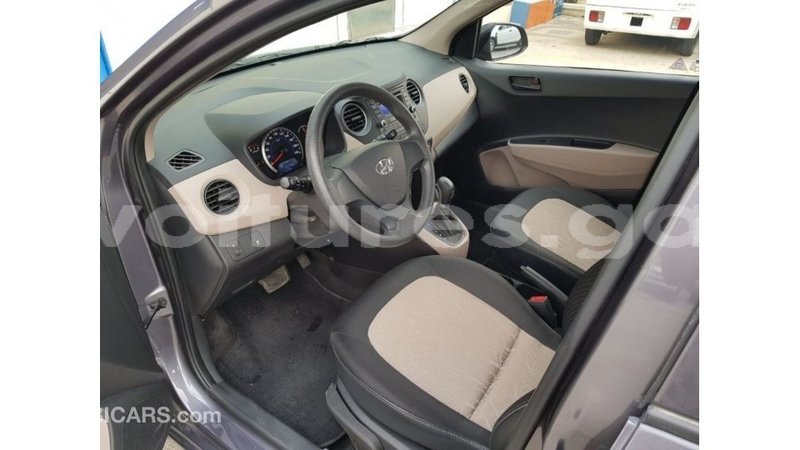 Big with watermark hyundai i10 estuaire import dubai 6269