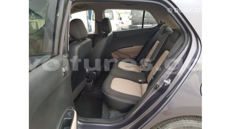 Big with watermark hyundai i10 estuaire import dubai 6269