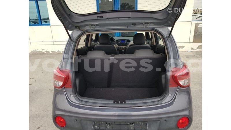 Big with watermark hyundai i10 estuaire import dubai 6269