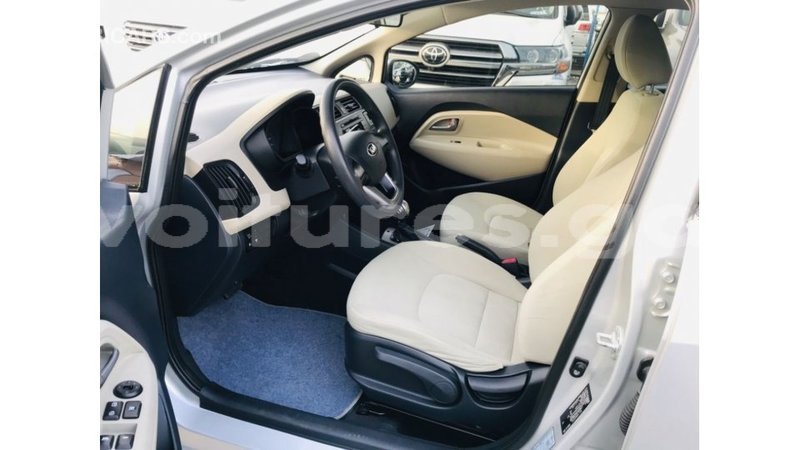 Big with watermark kia rio estuaire import dubai 6270