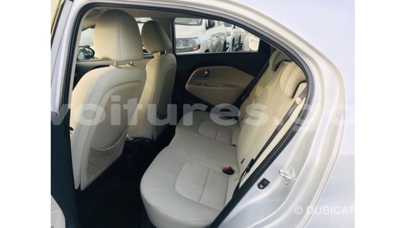 Big with watermark kia rio estuaire import dubai 6270