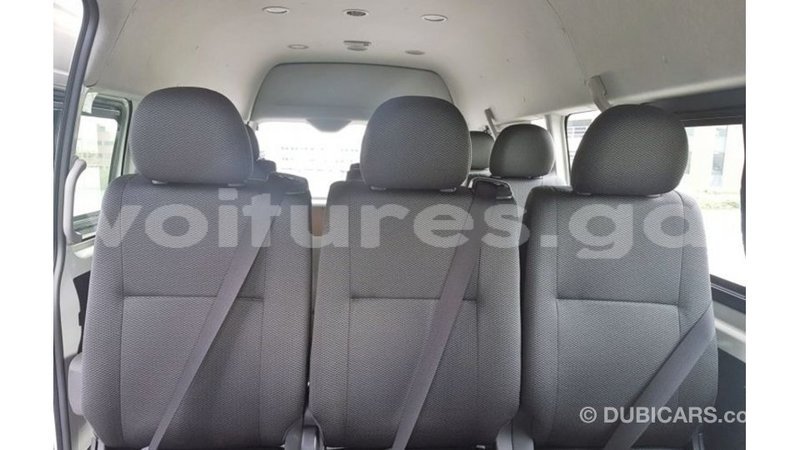 Big with watermark toyota hiace estuary import dubai 6272
