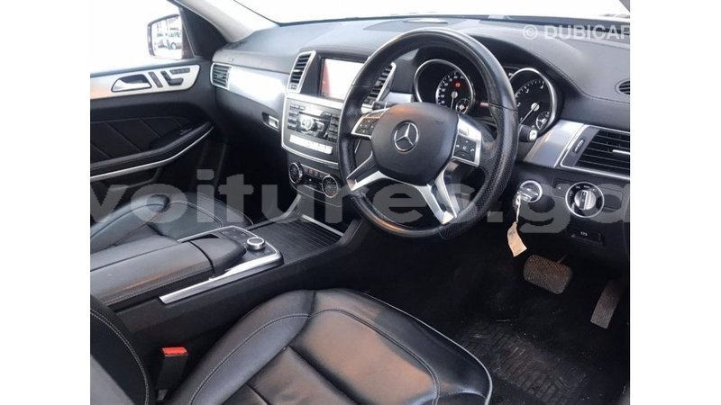 Big with watermark mercedes benz gle estuaire import dubai 6274